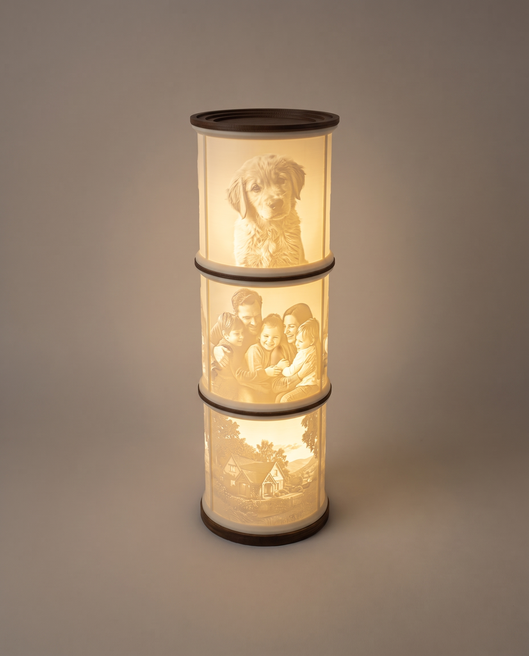 Lithophanie-Lampe Dreifach – Clean-Studio Hero, oben Hund, Mitte Familie, unten Haus